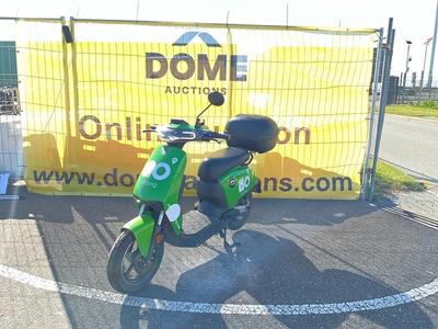 Overzichtsfoto van Super SOCO CUx Elektrische Scooter